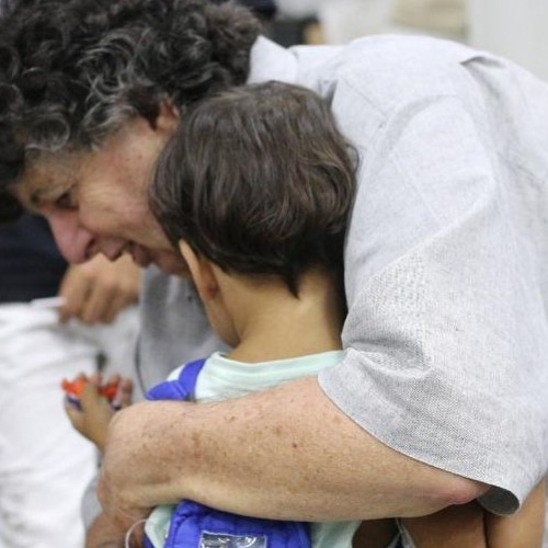 Prefeitura de Volta Redonda garante bomba de insulina e transforma rotina de criança com Diabetes tipo 1